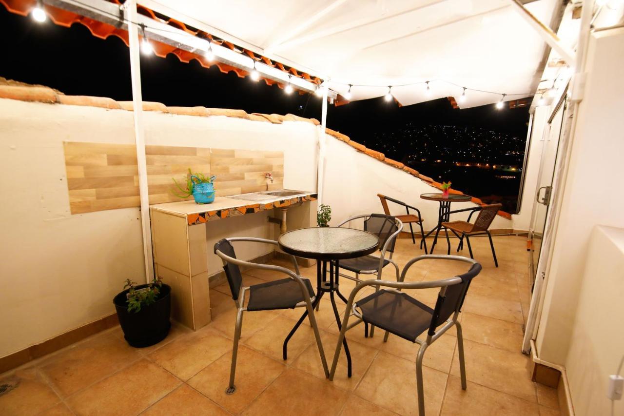 Casona Tordo - A 3 Cdras De La Plaza - Habitaciones Con Bano Privado クスコ エクステリア 写真